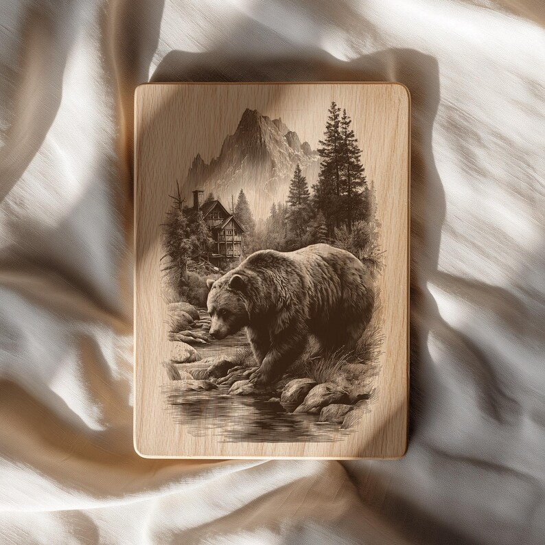 Engraving-ready bear design for wilderness art lovers, Grizzly bear clipart for wildlife-themed crafts