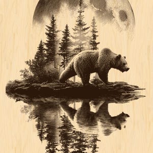 Puede incluir: Ilustración en tonos sepia de un oso caminando cerca de un bosque y agua, con una luna llena en el fondo. El reflejo del oso es visible en el agua, creando una imagen simétrica. La obra de arte está sobre un fondo claro de vetas de madera.