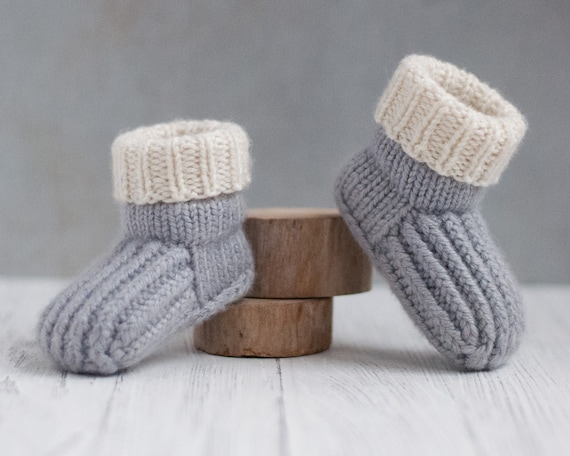 Stay on baby booties knit pattern best sale