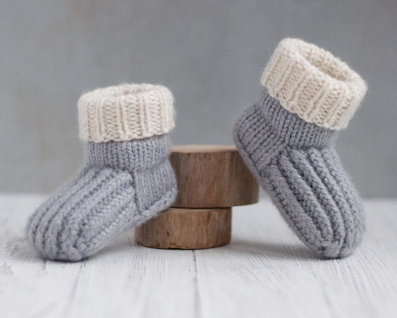 KNITTING PATTERN 'Harry Stay-On Shoe' for DIY baby booties / bootie shoes. Perfect baby shower outfit idea or your own cute knitting idea image 1