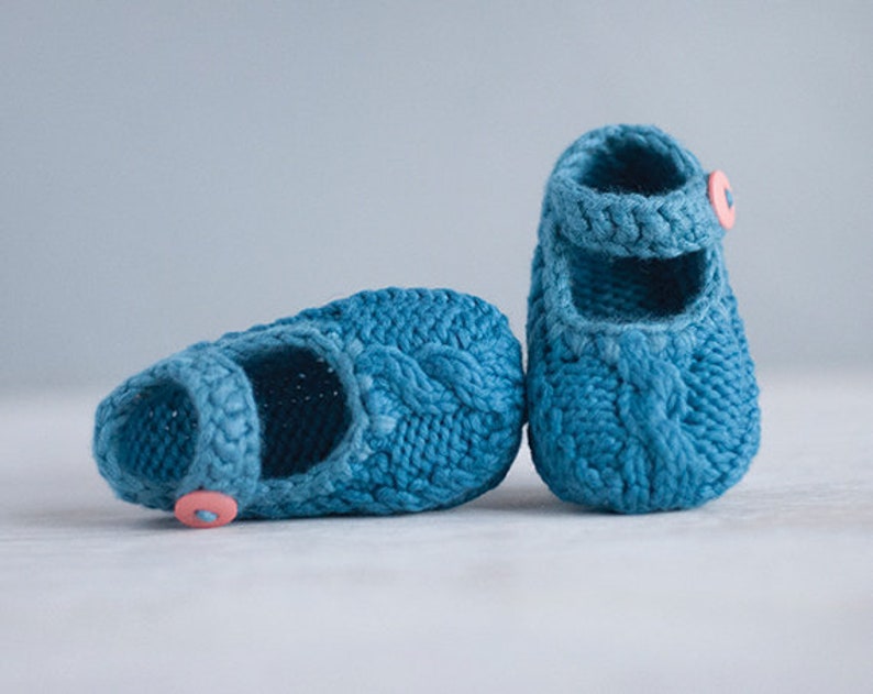 Baby booties knitting pattern - a Mary Jane style baby shoe - pdf and photo tutorial image 1