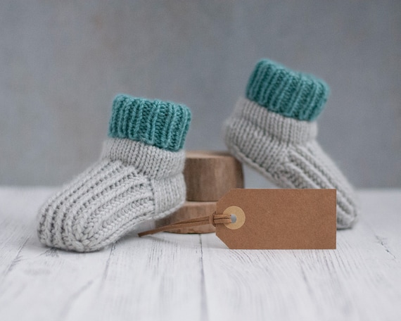 Stay on baby deals booties knit pattern