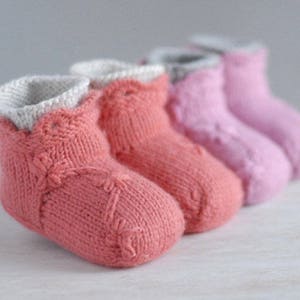 Baby booties knitting Pattern 'Lila Stay-On Bootie' , a knitting pattern for baby girls and handmade baby shower gift image 6