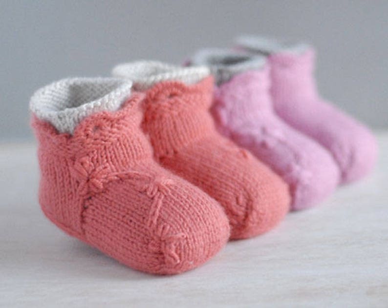 Baby booties knitting Pattern 'Lila Stay-On Bootie' , a knitting pattern for baby girls and handmade baby shower gift image 6