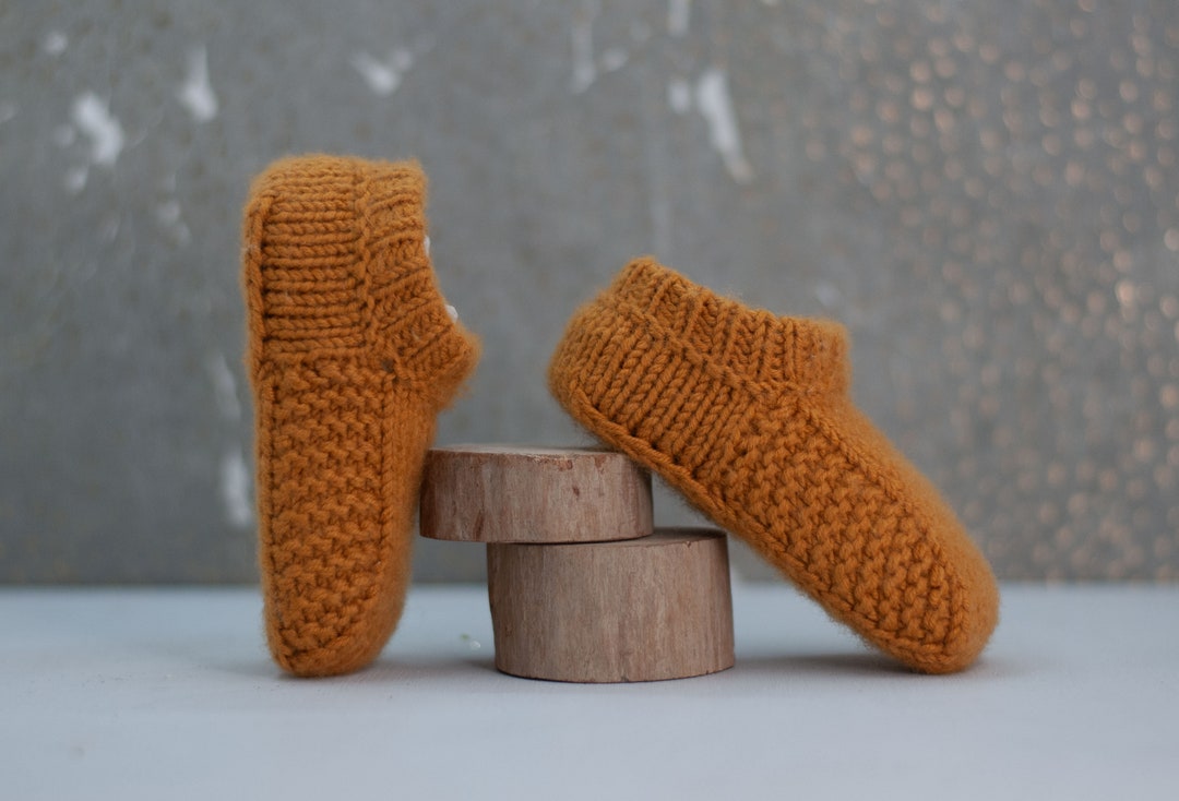 Buy EASY KNITTING PATTERN for Baby Booties for Newborns up to  Pre-walkers Online in India