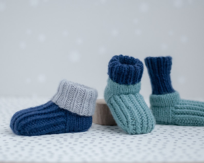 KNITTING PATTERN 'Harry Stay-On Shoe' for DIY baby booties / bootie shoes. Perfect baby shower outfit idea or your own cute knitting idea image 3