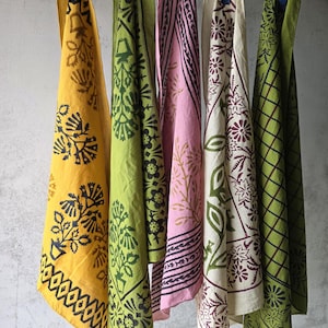 Hand Block Cotton Bandanas, Set of 5, Cotton Bandanas, Boho Scarf, Winter Scarf, Chemo Headwear, Cotton Scarf, Floral bandana, Head scarf