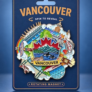 Puede incluir: Un imán giratorio de Vancouver sobre una tarjeta azul con el texto VANCOUVER, SPIN TO REVEAL y ROTATING MAGNET. El pin de esmalte presenta una hoja de arce roja, montañas, orcas, una foca, un tótem y varios monumentos de la ciudad.