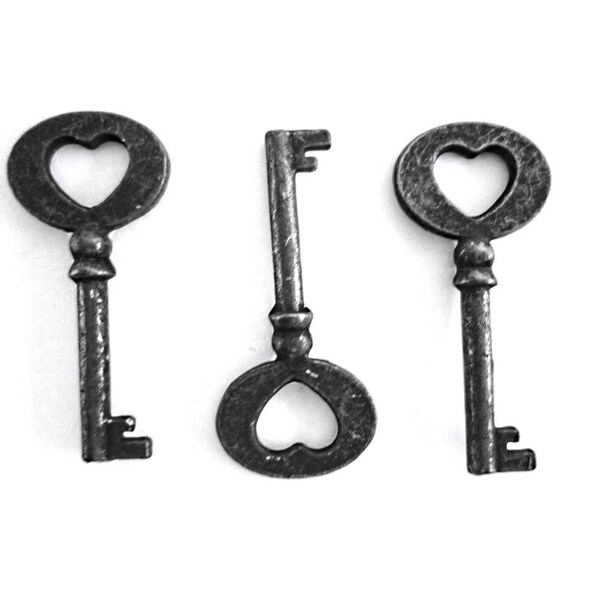 Small Gift Keys for favors , heart key charm , small skeleton keys
