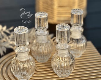 Confezione da 10 - Bottigliette di vetro vuote e arrotondate da 50 ml, ideali come bomboniere per feste.