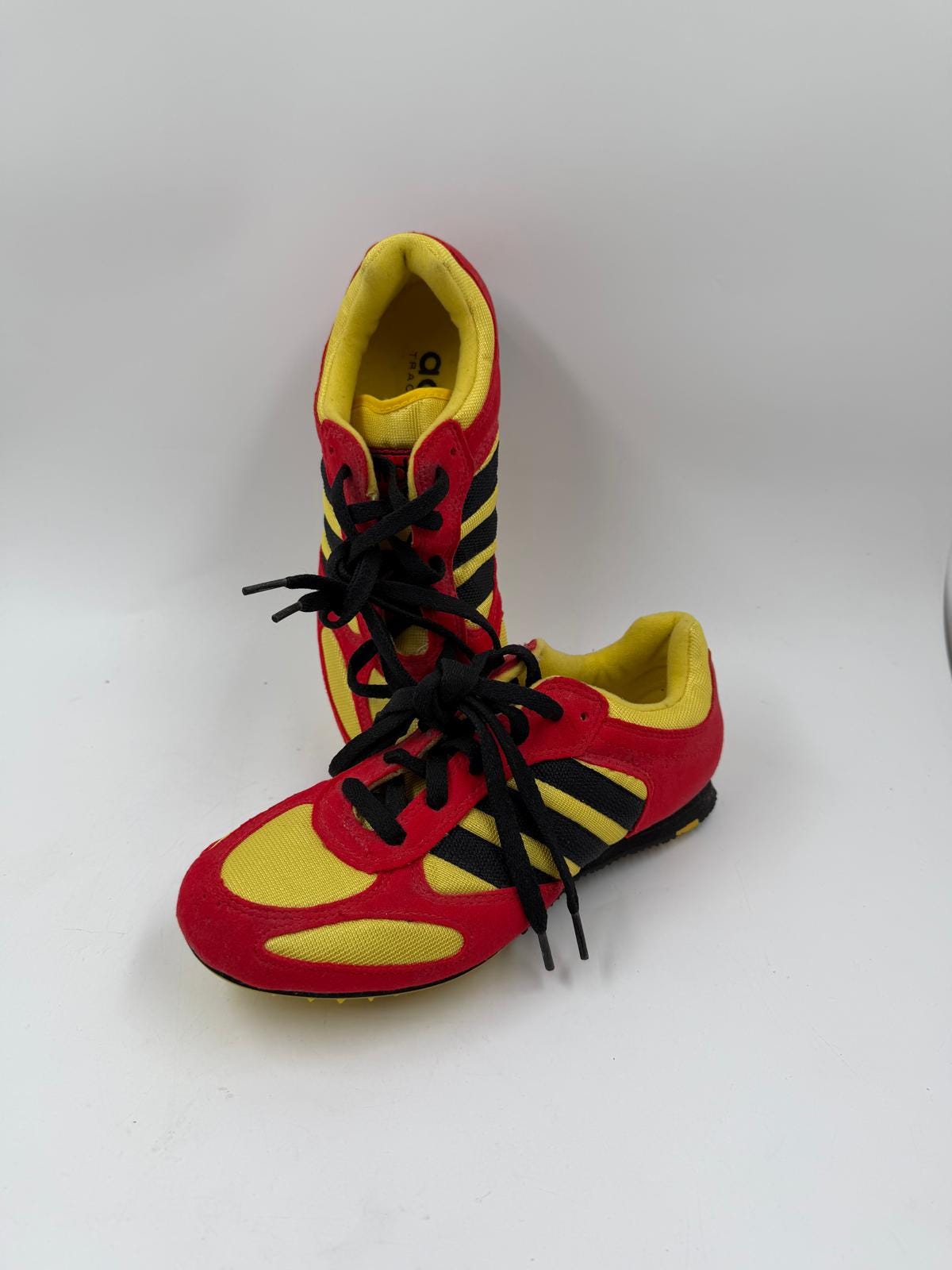 Vintage Adidas Yellow Shoe - Etsy New Zealand display picture 1