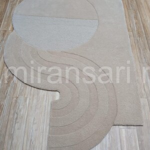 Hand-Tufted Wool Rug: Modern Beige Geometric Abstract Area Rug