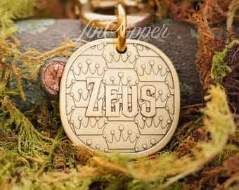 Placa de identificación para mascotas con corona • Identificación grabada en profundidad • Latón real vintage • Regalo personalizado para mascotas