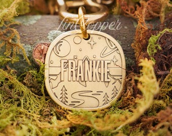 Placa de identificación para perros de montaña • Identificación de mascota grabada en profundidad • Latón vintage • Regalo personalizado para mascotas