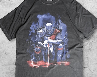 Medieval Knight Y2K T-Shirt, Retro Dark Fantasy Swordsman Graphic, Gothic Warrior Comfort Colors, Vintage Crusader Armor Unisex Tee