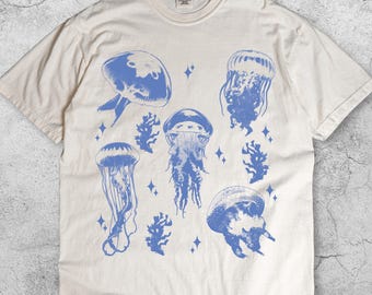 Vintage Jellyfish Tattoo Style T-Shirt, Retro Ocean Tee, Marine Life Shirt, Sea Creature Top, Aquatic Graphic Apparel, Beach Lover Gift