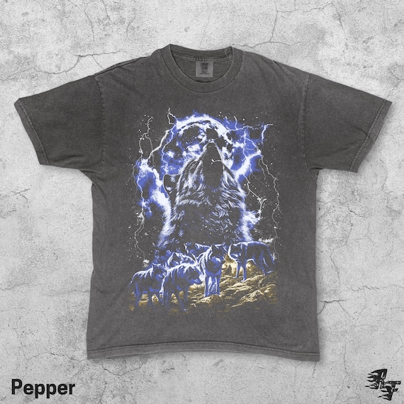 Howling Wolves Moon Lightning T-Shirt, Vintage Wolf Pack Tee, Retro Graphic Nature Shirt, Wild Animal Lover Gift, Y2K Grunge Streetwear Top