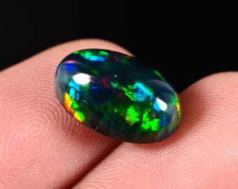 Cabochão de Opala Negra Etíope, Welo Fire, Qualidade AAA, para Confecção de Joias, 3,50 ct, 14 x 9 x 6 mm