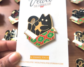 Kawaii Holiday Cat Pin | Holiday Kitty Enamel Pin