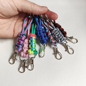 Paracord keychain, minimalistic rope keyring, paracord tag,paracord bag tag,rope keychain, minimalistic keychain,id key holder,knotted key