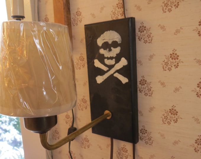 Pirate Plug in  Wall Lamp