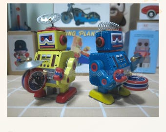 Vintage Whee-lo Magnetic Spinning Wheel Toy (vintage Metal