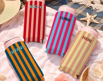 Gepersonaliseerde kustblikkoeler, aangepaste naam vrijgezellenfeest gunst, Coastal Summer Vibes blikjeskoeler, cadeau bruidsfeest, aangepaste bekerhouder