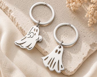 Personalized Ghost Keychain, Custom Initial Ghost Keyring, Cute Halloween Bag Charm, Minimalist Silver Ghost Gift for Her