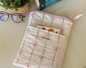 Pink Bow iPad Case, Padded iPad Case, Ipad Case Zippered, Handmade iPad Case, iPad Pro 11", 12.9" 13" Padded Cover with Pocket,Handmade Gift