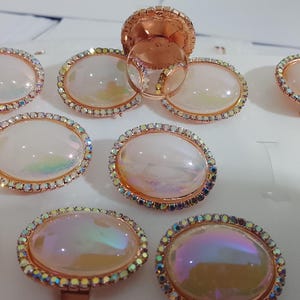 Justerbar oval ring med flera stenar, designad av mig och min man. Bästa presenten till kvinnor, presenten till fru och syster, dotter och mamma, vän.