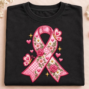 Nepborduurwerk borstkankerbewustzijn PNG, roze lint bloemen patchwork ontwerp, vlinders en harten ruitjespatroon, sublimatie shirt downloaden