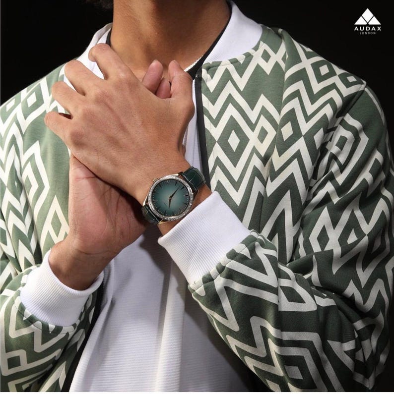 Stainless Steel Watch Green Dial Diamond Watch Wedding Gift Moissanite Diamond Watch Men GiftWatch Round dial Watch Green Leather belt watch solitaire Diamond Watch Moissanite Watch Gold yellow dial watch Vintage Moissanite Gift watch bridal Gift watch