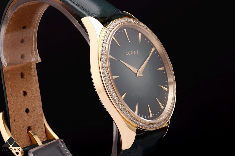 Stainless Steel Watch Green Dial Diamond Watch Wedding Gift Moissanite Diamond Watch Men GiftWatch Round dial Watch Green Leather belt watch solitaire Diamond Watch Moissanite Watch Gold yellow dial watch Vintage Moissanite Gift watch bridal Gift watch