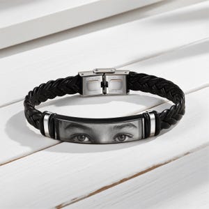 Custom Men&#39;s  Human Eye Bracelet，Engraved Eyes Photo Bracelet，Cuple Bracelet Jewelry， Gift for Dad or Boyfriend