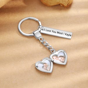Custom Heart Photo Keychain,Engraved Text Keychain, Eye Keychain，Couple keychains，Family keychain，Wedding Gift，Unique Gift for Her