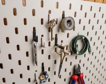 Ganchos para el panel perforado IKEA Skadis | Kits de inicio y ganchos individuales | Soportes extra estables y ganchos especiales para la fila inferior