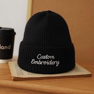 Personalisierte gestickte Mütze Hut, Wintermütze Klassische Mützen für Erwachsene, Benutzerdefinierte Familie Passende Kinder Mützen, Benutzerdefiniertes Logo Strickmützen
