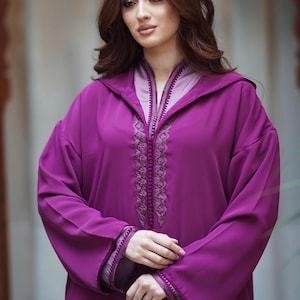 Moroccan 2-Piece Set – Djellaba & Caftan in Silk Crepe and Cadi with Maalem Embroidery and Akads