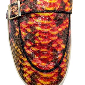 Pythonpräglad sneakermunk bild 5