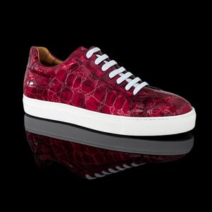 N E U ! Roter Lackledersneaker