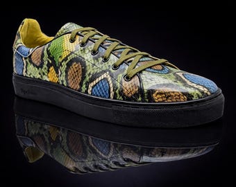 Zapatillas con estampado de pitón de fantasía