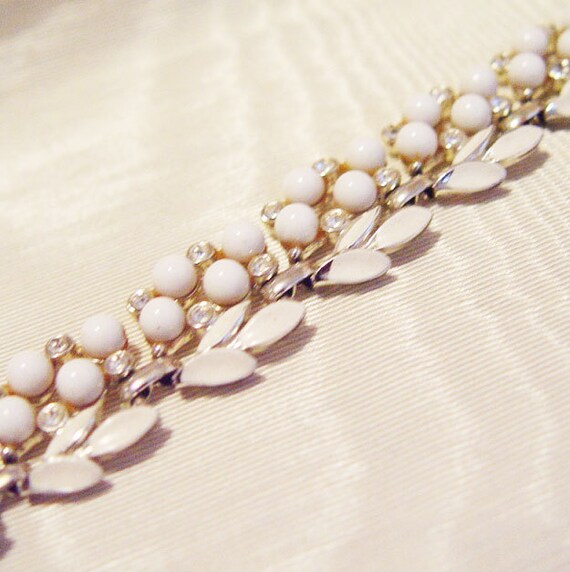 Bridal Midcentury Choker Necklace-White Floral En… - image 2