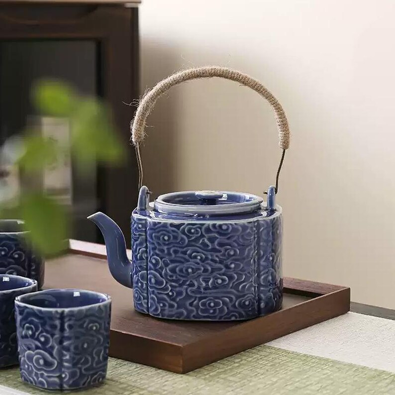 EmbossedTeaShop Ceramic Kung Fu Tea Set - Thumbnail 3