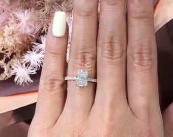 Anel de Noivado Solitário com Corte Radiante e Halo Oculto, Anel de Noivado com Corte Radiante, Anel com Corte Radiante, Anel de Noivado com Moissanita Maciça de 2,5 Quilates em Ouro 14k