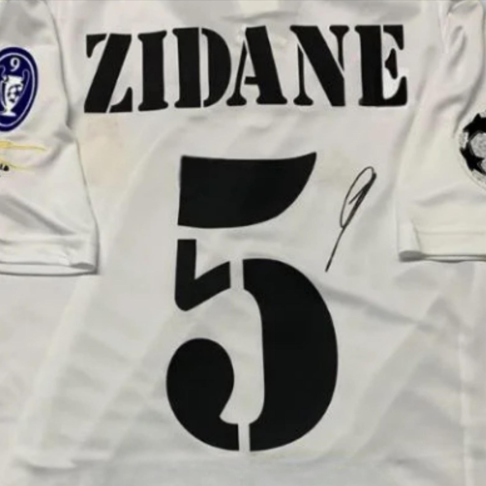 Zinedine Zidane Real Madrid 2002 Signed Shirt + Certificate (see