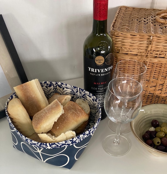 oilcloth storage bread basket William Morris