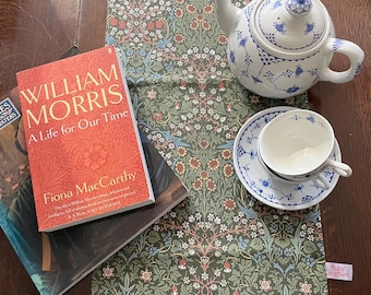 Table Runner William Morris Blackthorn  & Morris print Larkspur (for 6ft/ 180cm table)