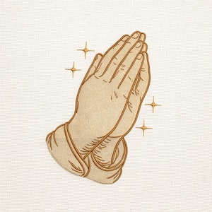 Puede incluir: Imagen bordada de manos juntas en oración, en beige y delineadas en marrón. Cuatro estrellas doradas rodean las manos sobre un fondo blanco. El diseño evoca la fe y la espiritualidad.