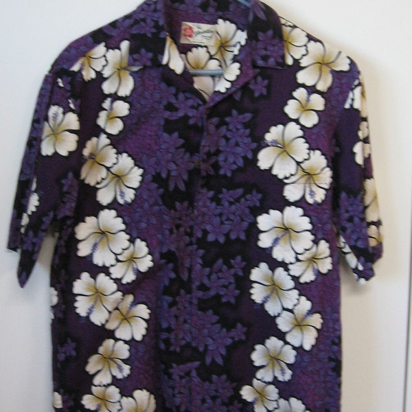 Hawaiian shirt from Hilo Hattie, men's medium