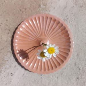 Daisy Handcrafted Concrete Incense Holder | Concrete – Concrete Object